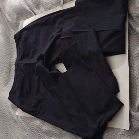 Women's pinstriped navy Tahari ASL suit blazer w/ 2 x pants size 6 - Picture 7 of 14